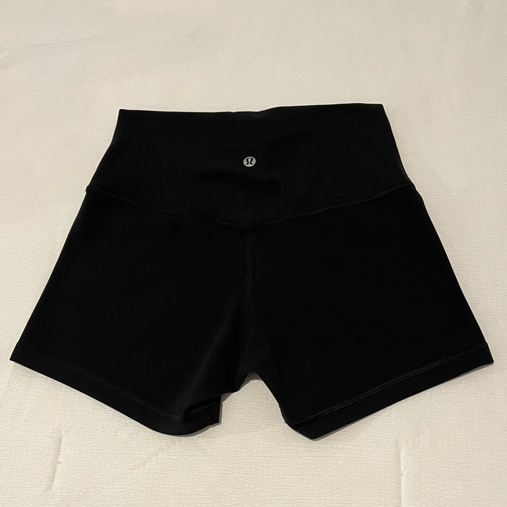 Lululemon Align High Rise Short 2” - Size 6